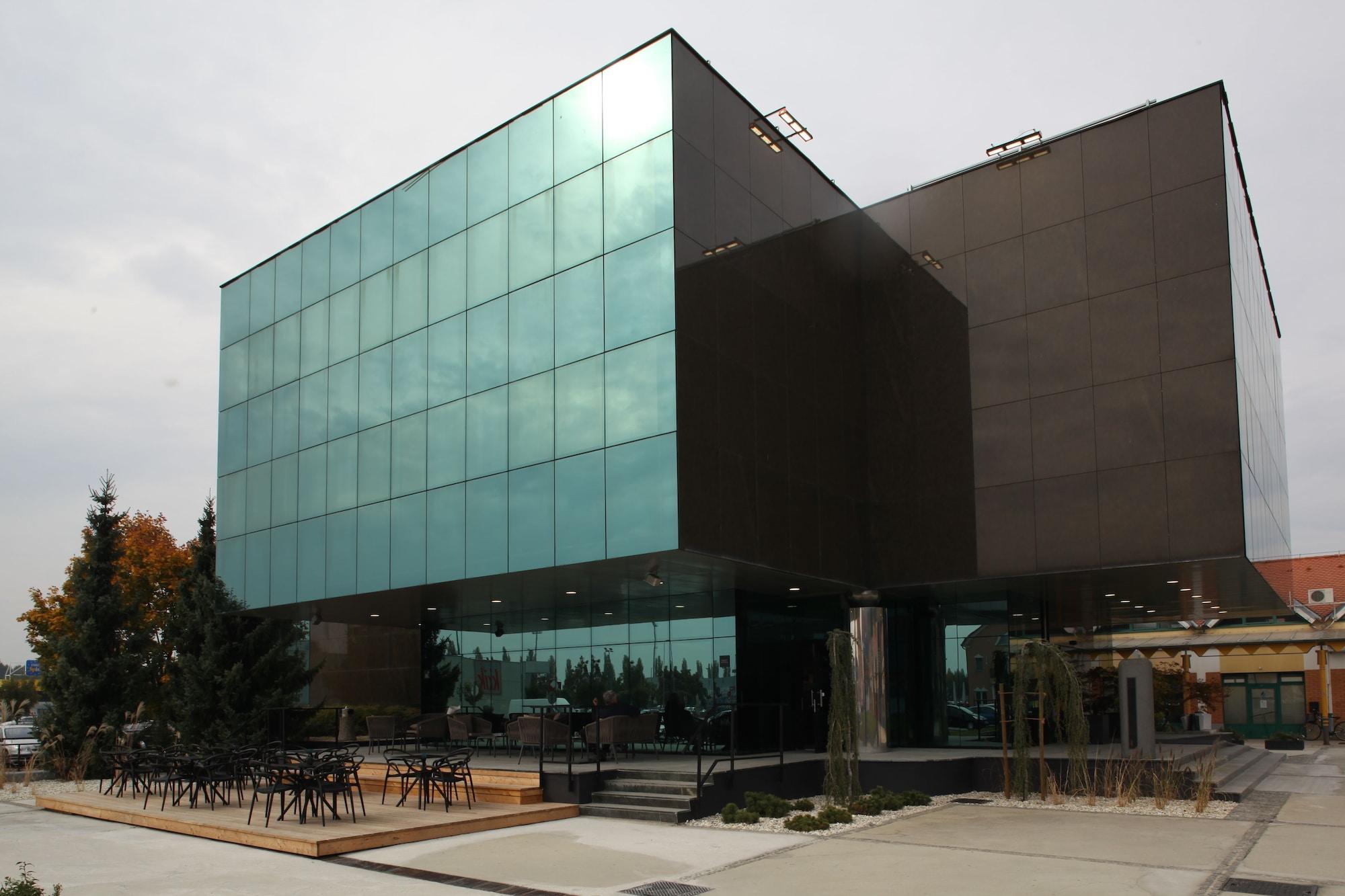 Hotel Cubis Lendava Exterior foto
